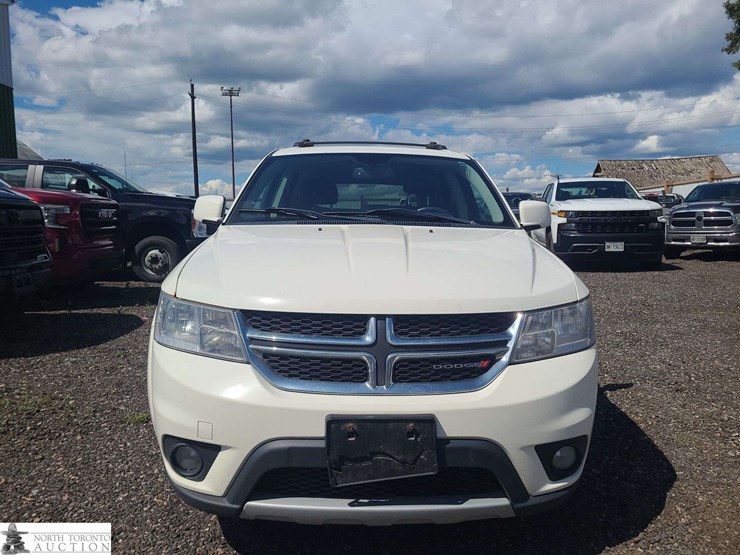 2014-dodge-journey-image-2
