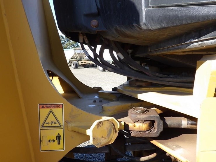 2017-caterpillar-910m-image-12