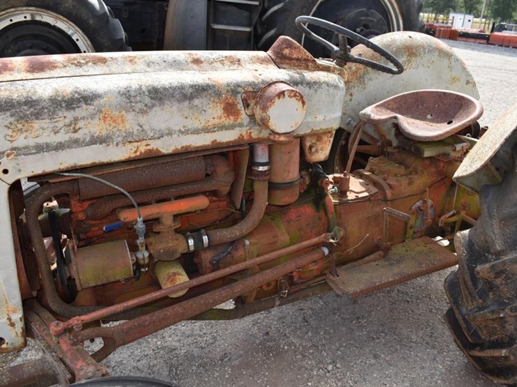 ford-tractor-image-5