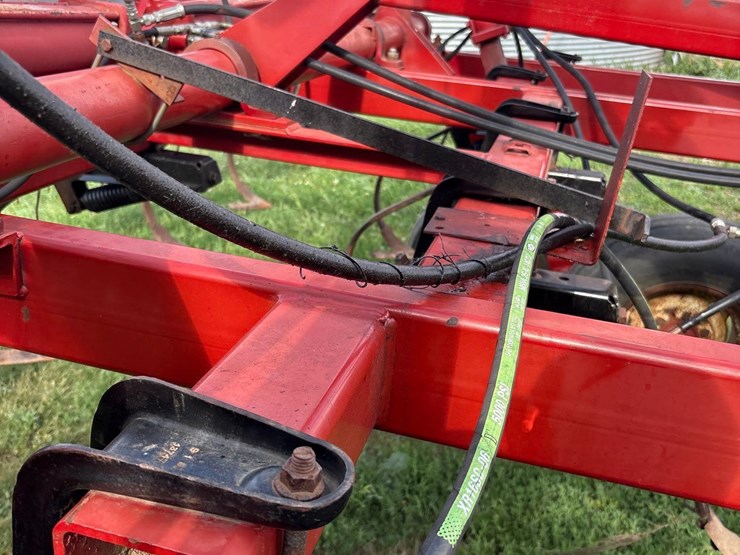 case-ih-4300-image-25