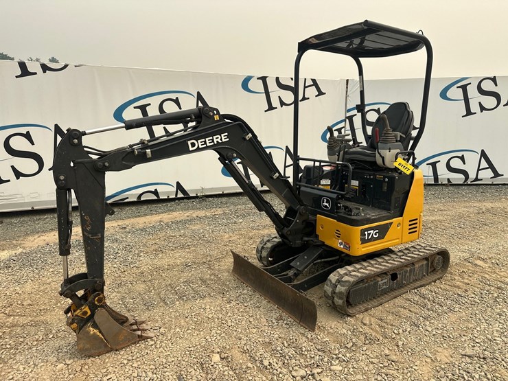2023-deere-17g-image-1