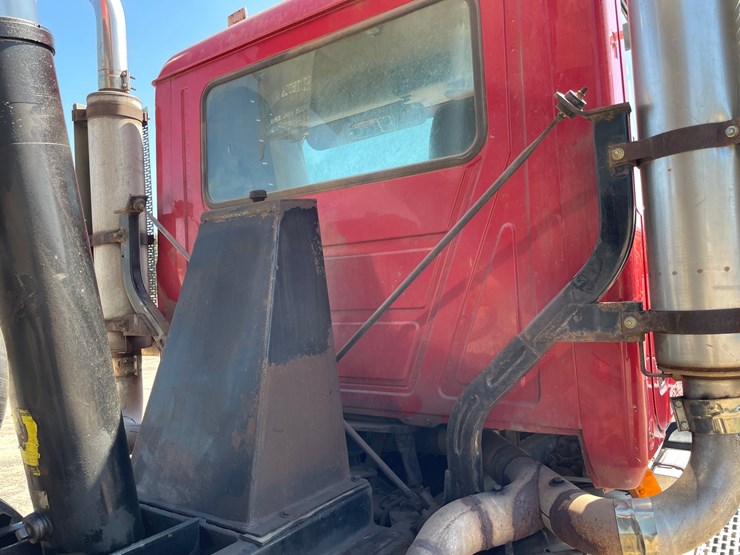 2007-mack-cl700-image-90