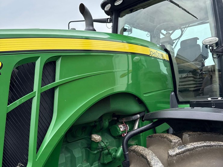 2014-john-deere-8320r-image-22