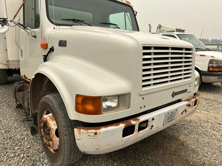 2001-international-4700-image-11