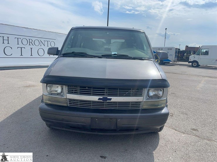 2005-chevrolet-astro-image-2