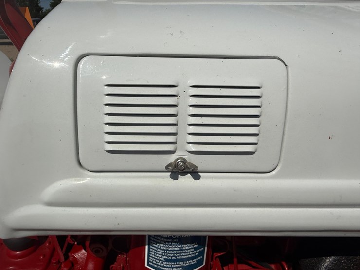 1951-ford-8n-image-29