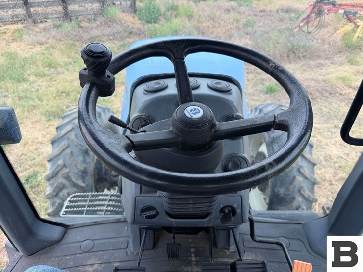 2007-new-holland-tg305-image-93