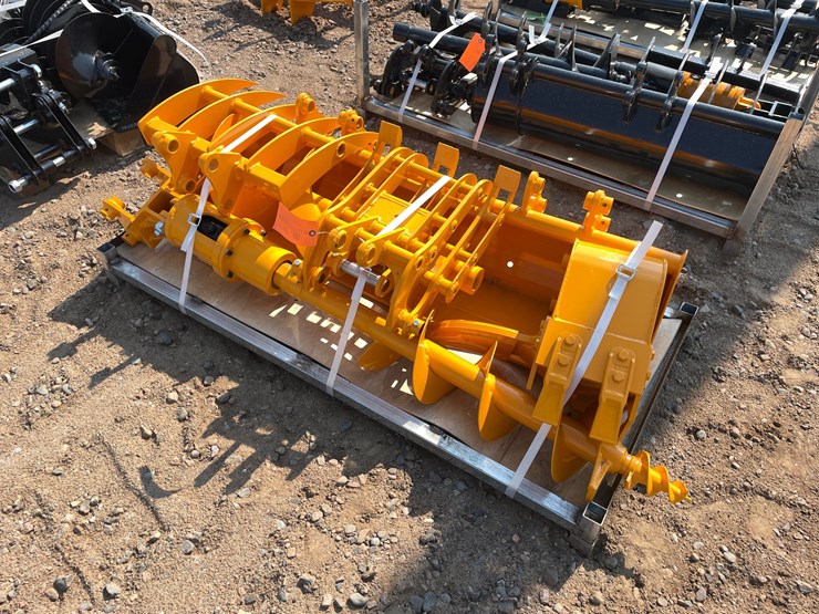#18369-•-2026-giyi-(8)-cat-301-excavator-attachment-set-(princeton,-mn)-image-1