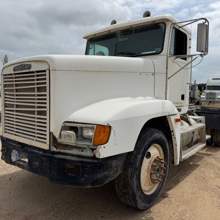 1996 FREIGHTLINER FLD120