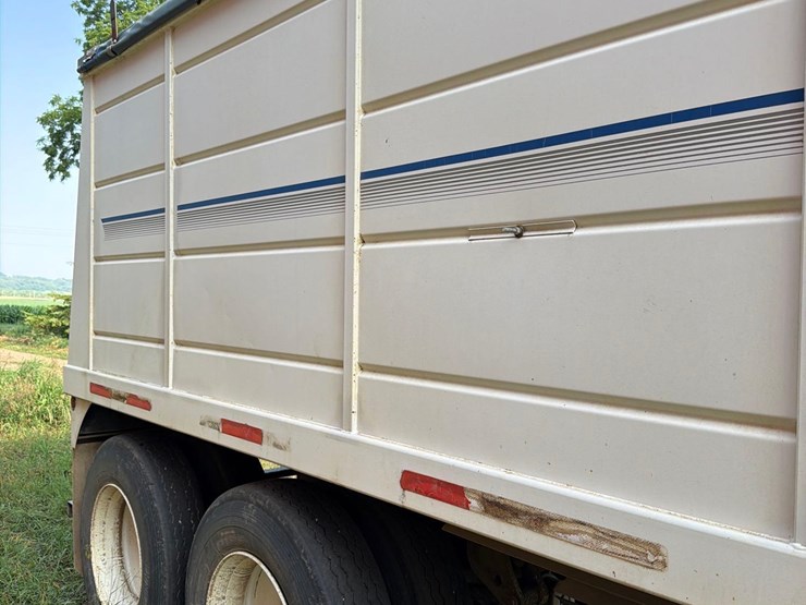 1999-maurer-32ft-semi-grain-trailer-image-14