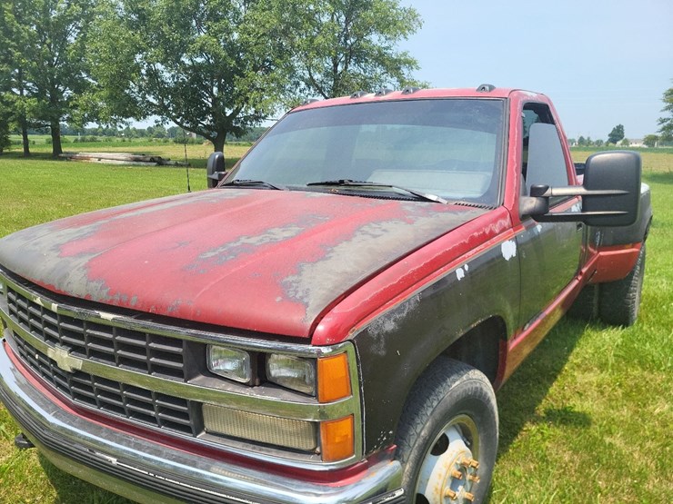 1989-chevy-3500-2-wheel-drive-single-cab-dually-truck-image-10