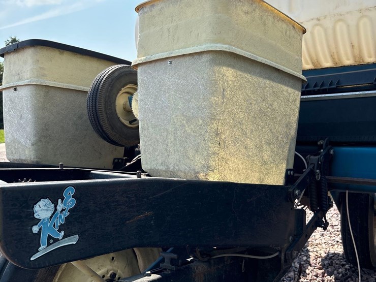 kinze-2210-image-39