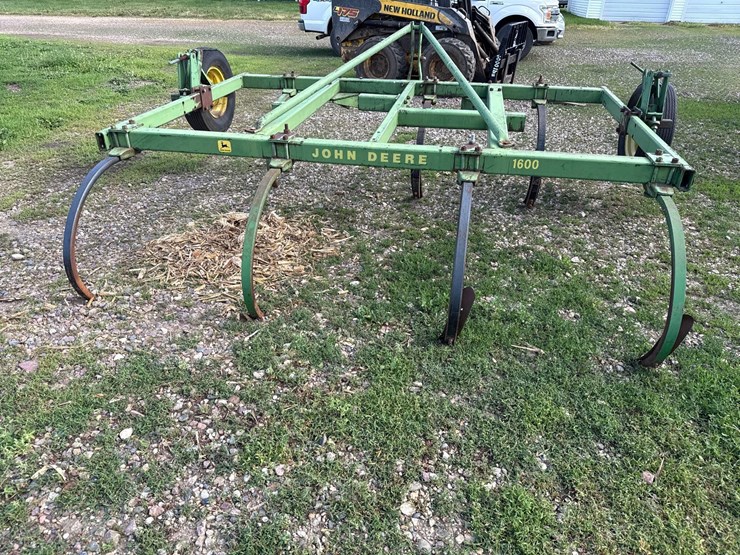 john-deere-1600-image-4