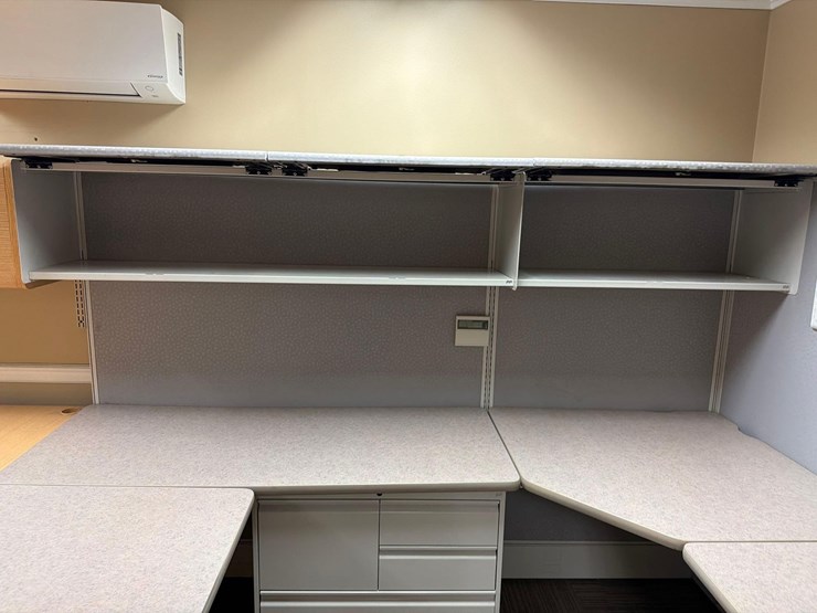 8’-x-8’-sectional-desk-image-8
