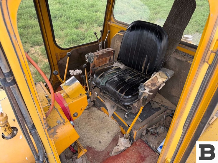 caterpillar-crawler-tractor---edwall,-wa-image-71