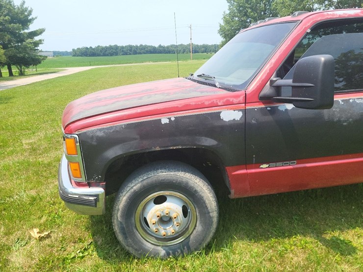1989-chevy-3500-2-wheel-drive-single-cab-dually-truck-image-11
