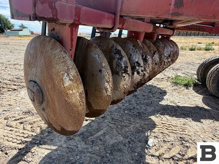 case-ih-770-image-22