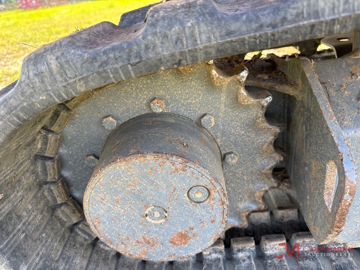 takeuchi-tb230-image-11