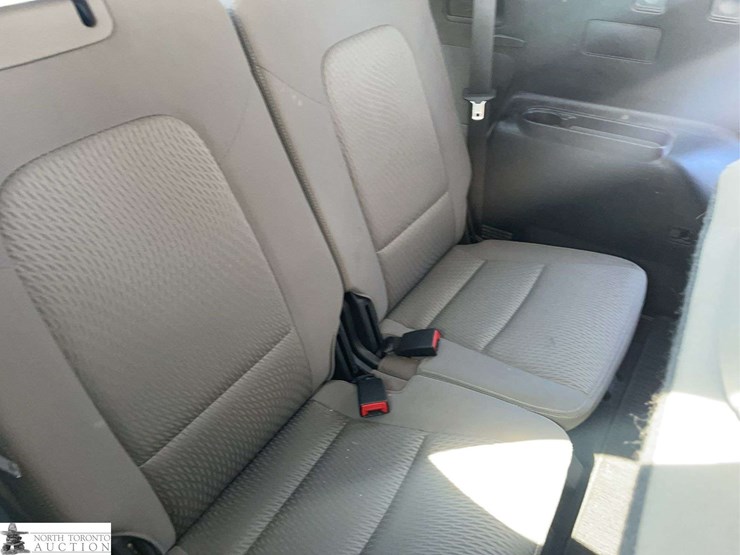 2018-hyundai-santa-fe-image-21