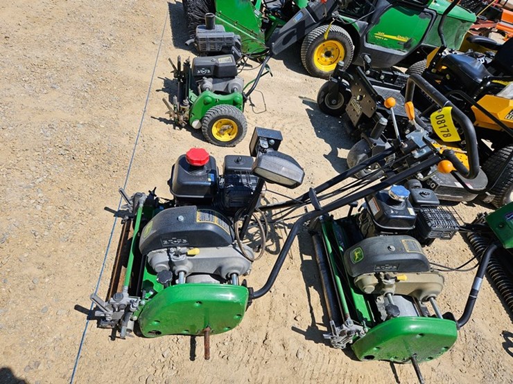 john-deere-180-image-2