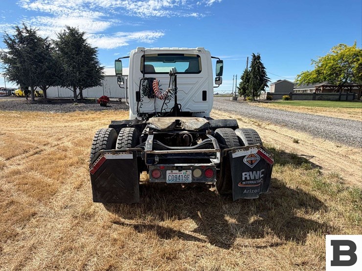 2006-international-durastar-4400-image-8