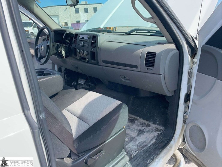 2008-chevrolet-silverado-1500-image-17