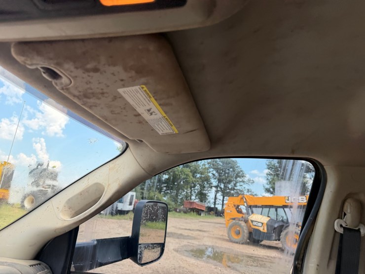 2014-dodge-3500-image-64