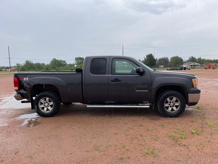 2010-gmc-1500-image-3