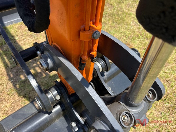 unused-2024-develon-dx-27z-mini-excavator-image-16