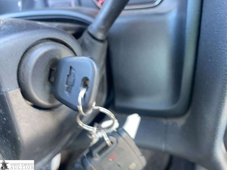 2015-chevrolet-silverado-1500-image-14