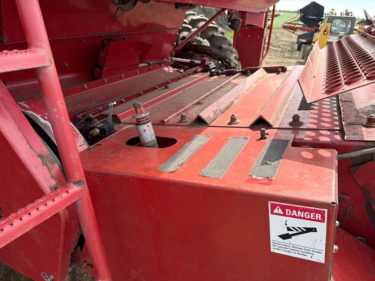 case-ih-2388-image-26