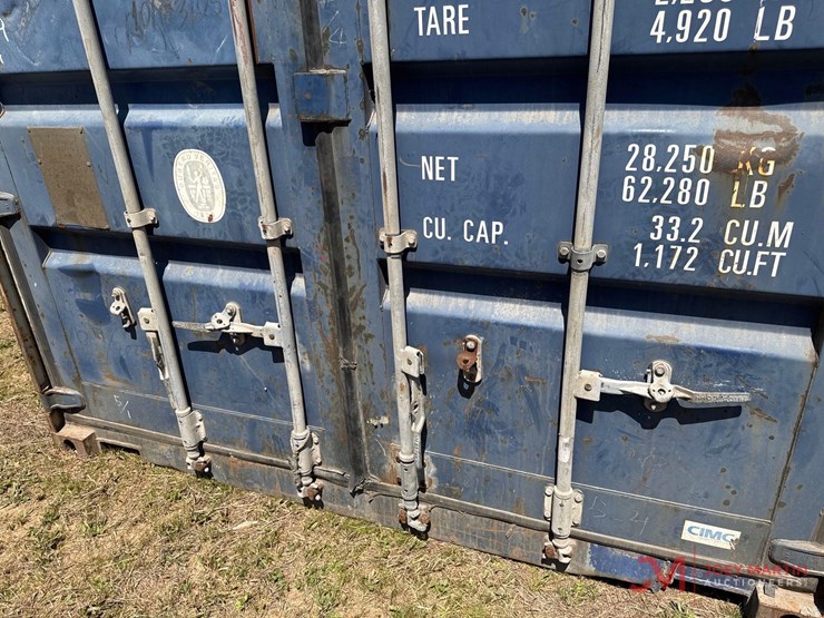 20'-shipping-container-image-5