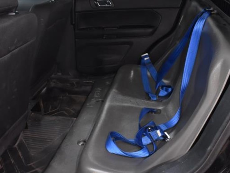 2018-ford-explorer-image-11