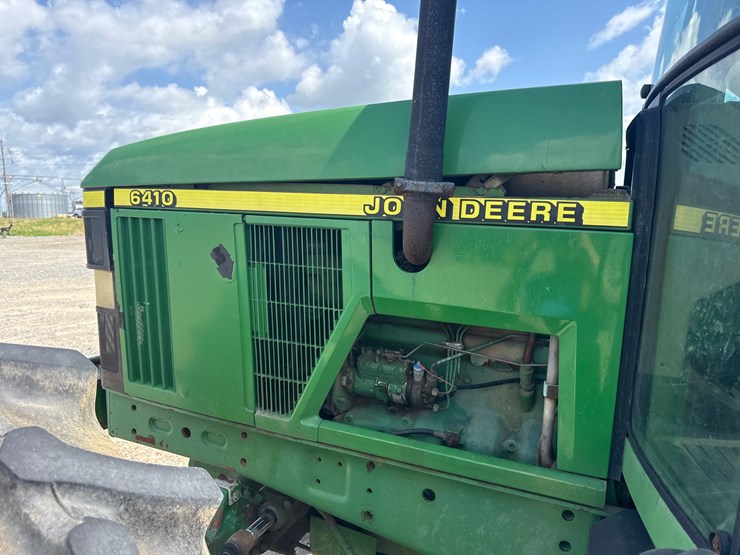 1993-john-deere-6400-image-13
