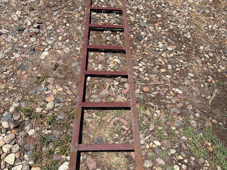 steel-grain-bin-ladder-image-3