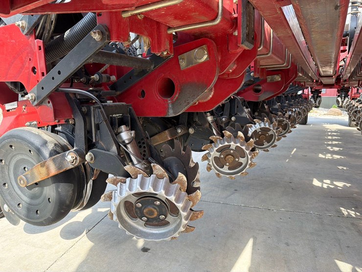 2012-case-ih-1250-image-5
