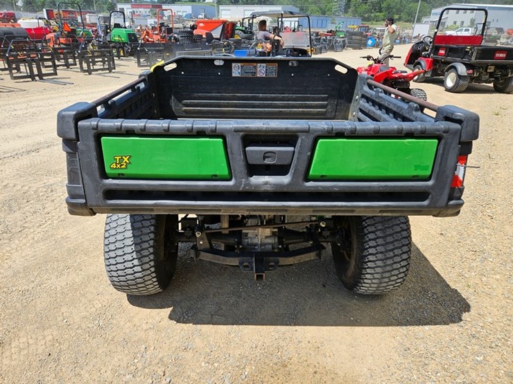 2016-john-deere-gator-image-4