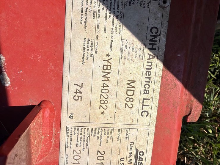 2011-case-ih-md82-image-10