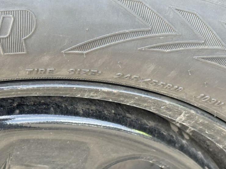 2019-ford-explorer-image-19