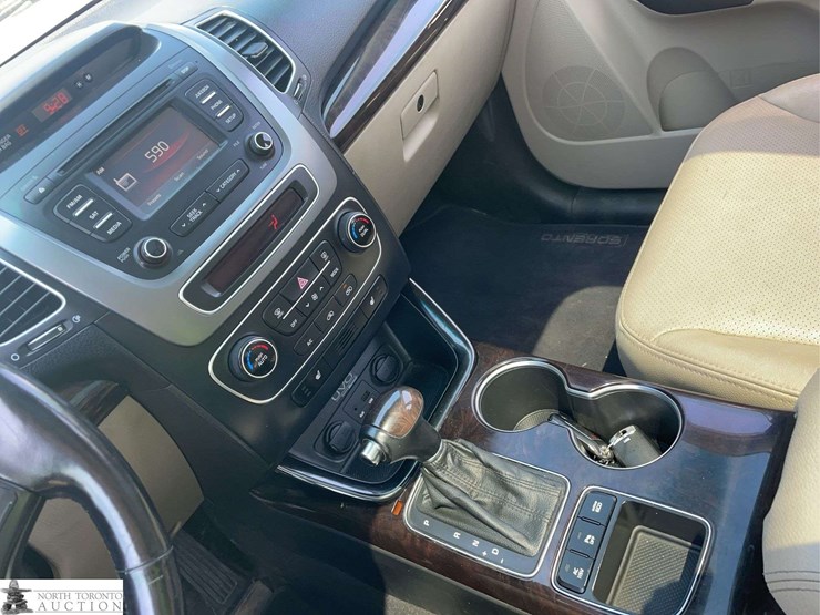 2014-kia-sorento-image-14