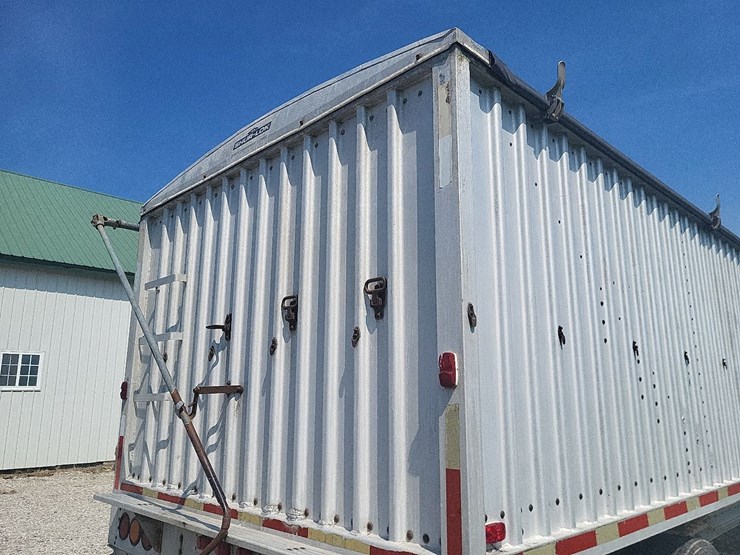 1978-chamberlain-jagh---500-tandem-axle-semi-hopper-trailer-image-44