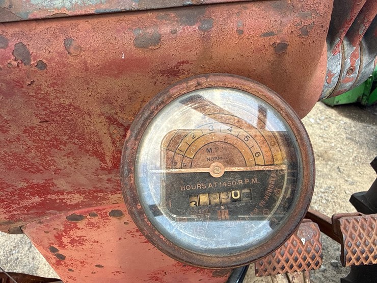 #45331-•-mccormick-farmall-450-tractor-933-inv#-45331-image-27