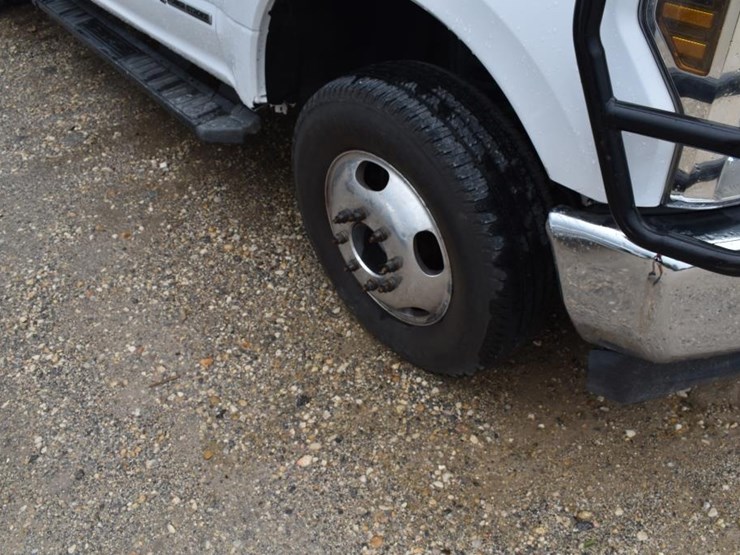 2019-ford-f350-image-3