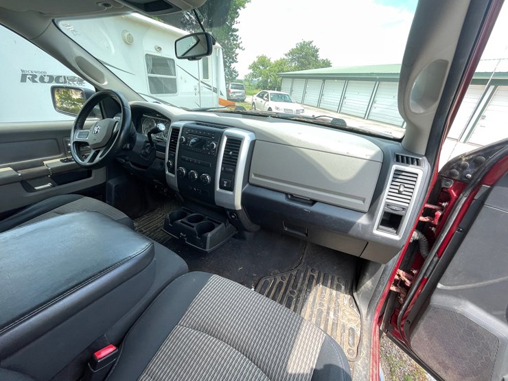2011-dodge-1500-image-56