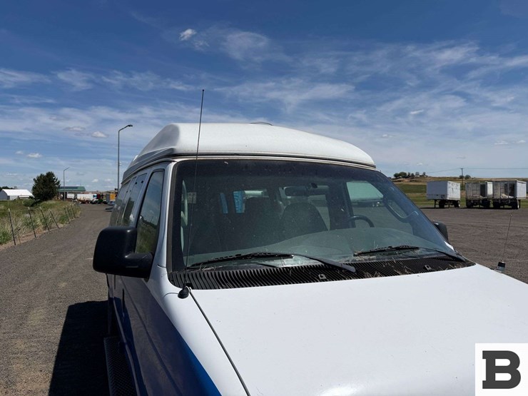 2007-ford-econoline-e-250-wheelchair-van-image-8