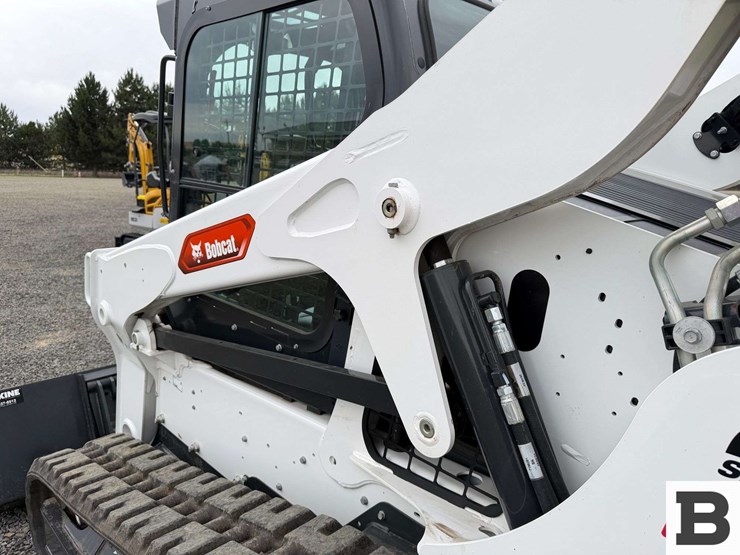 2024-bobcat-t650-image-22