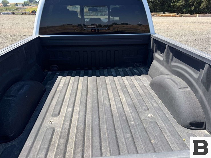 2020-ford-f150-image-13