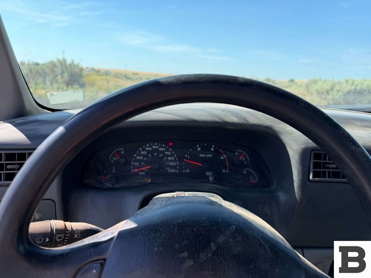 2002-ford-f550-image-34