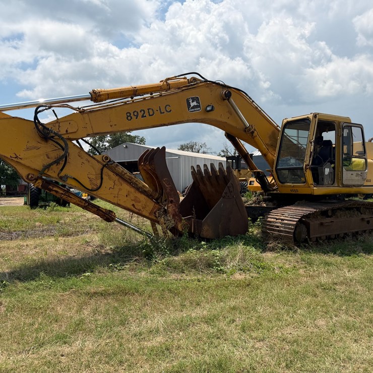 1988 DEERE 892D