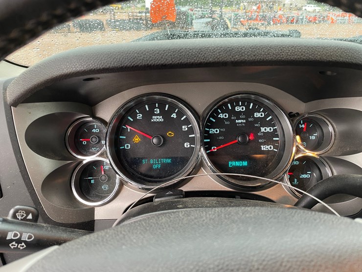 2010-gmc-1500-image-13